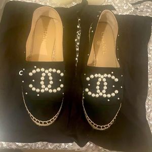 Chanel pearl embellished black flats size 38